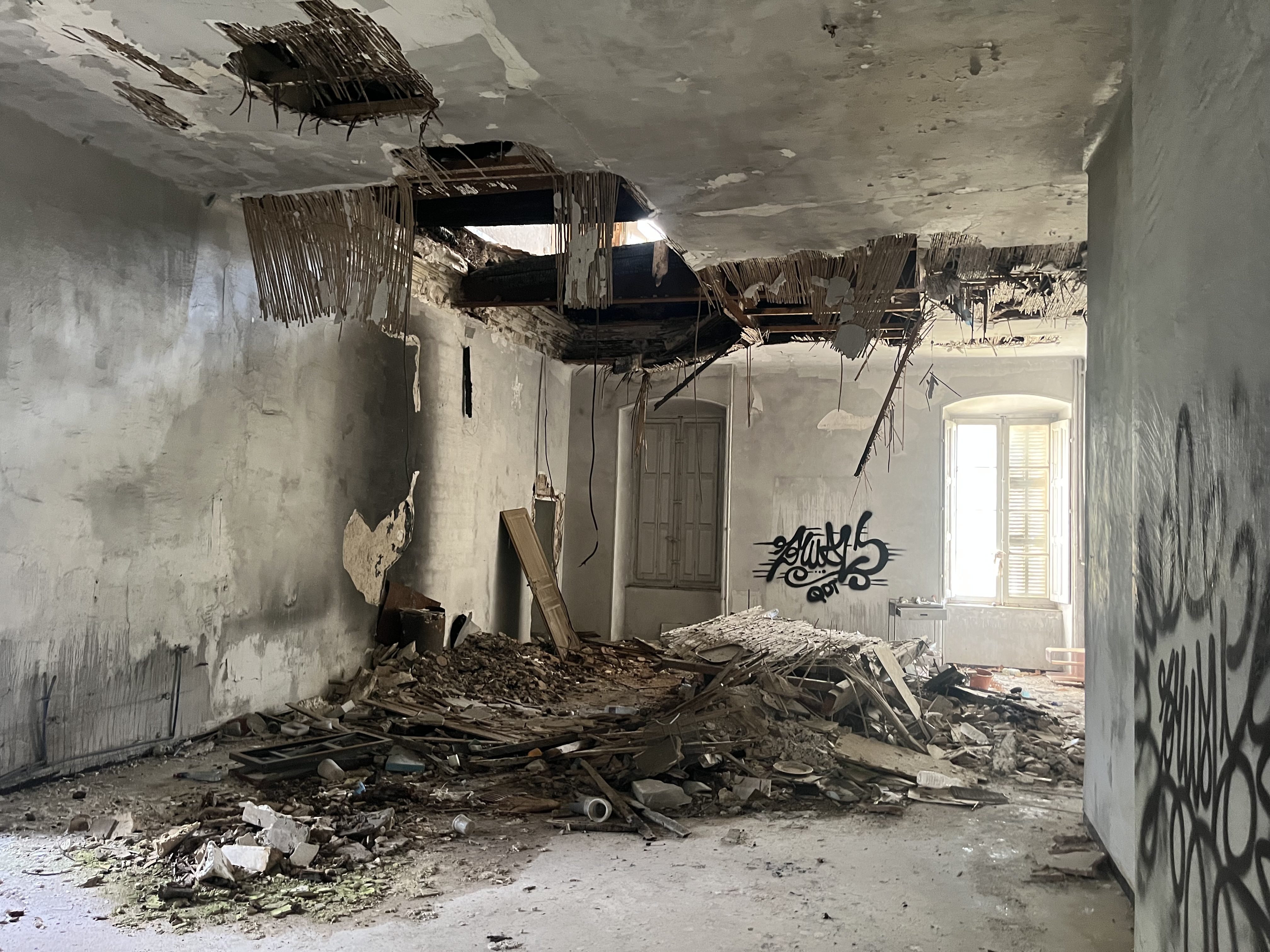Sans nom — Lieu abandonné abandonné en Provence-Alpes-Côte d'Azur