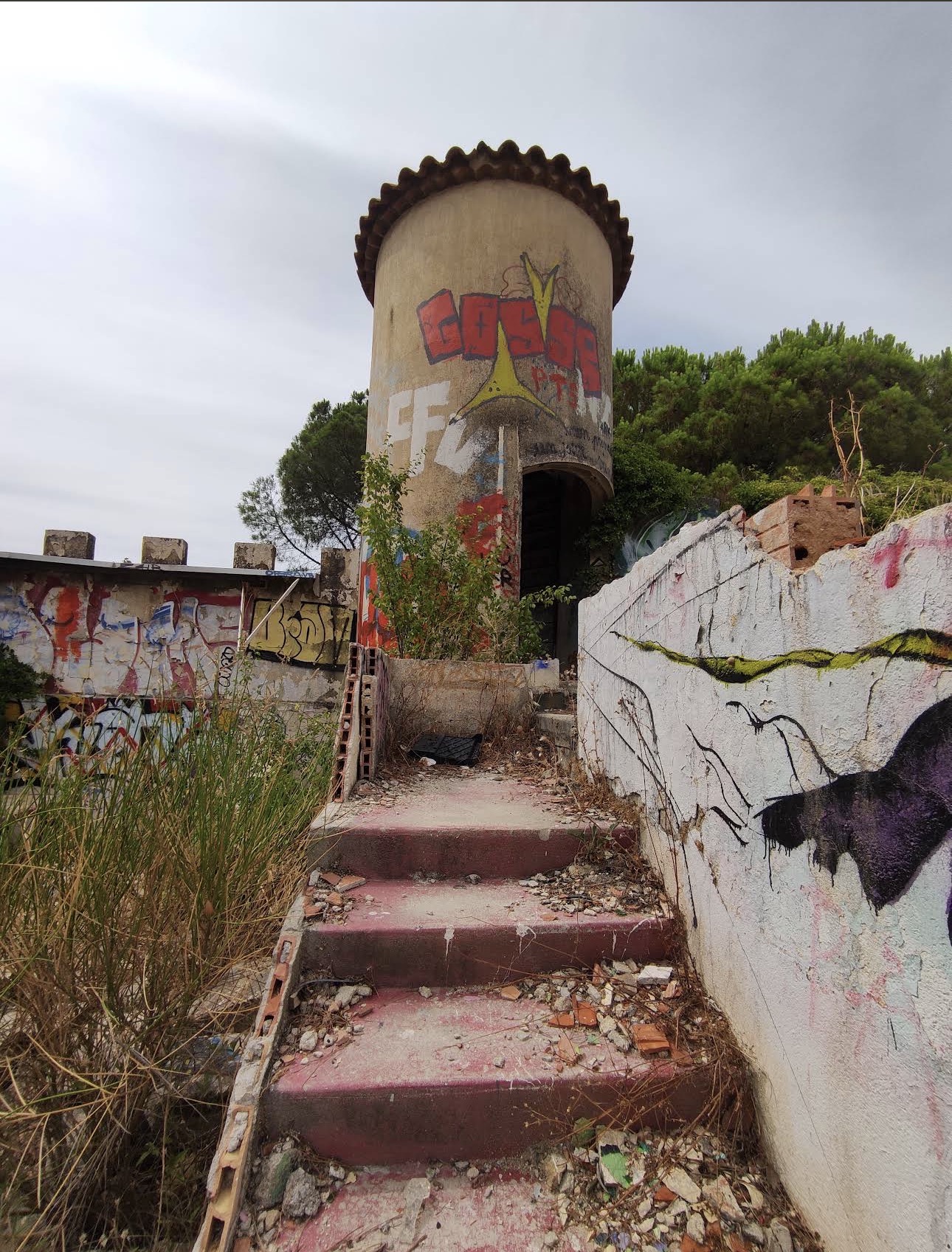 Sans nom — Lieu abandonné abandonné en Provence-Alpes-Côte d'Azur