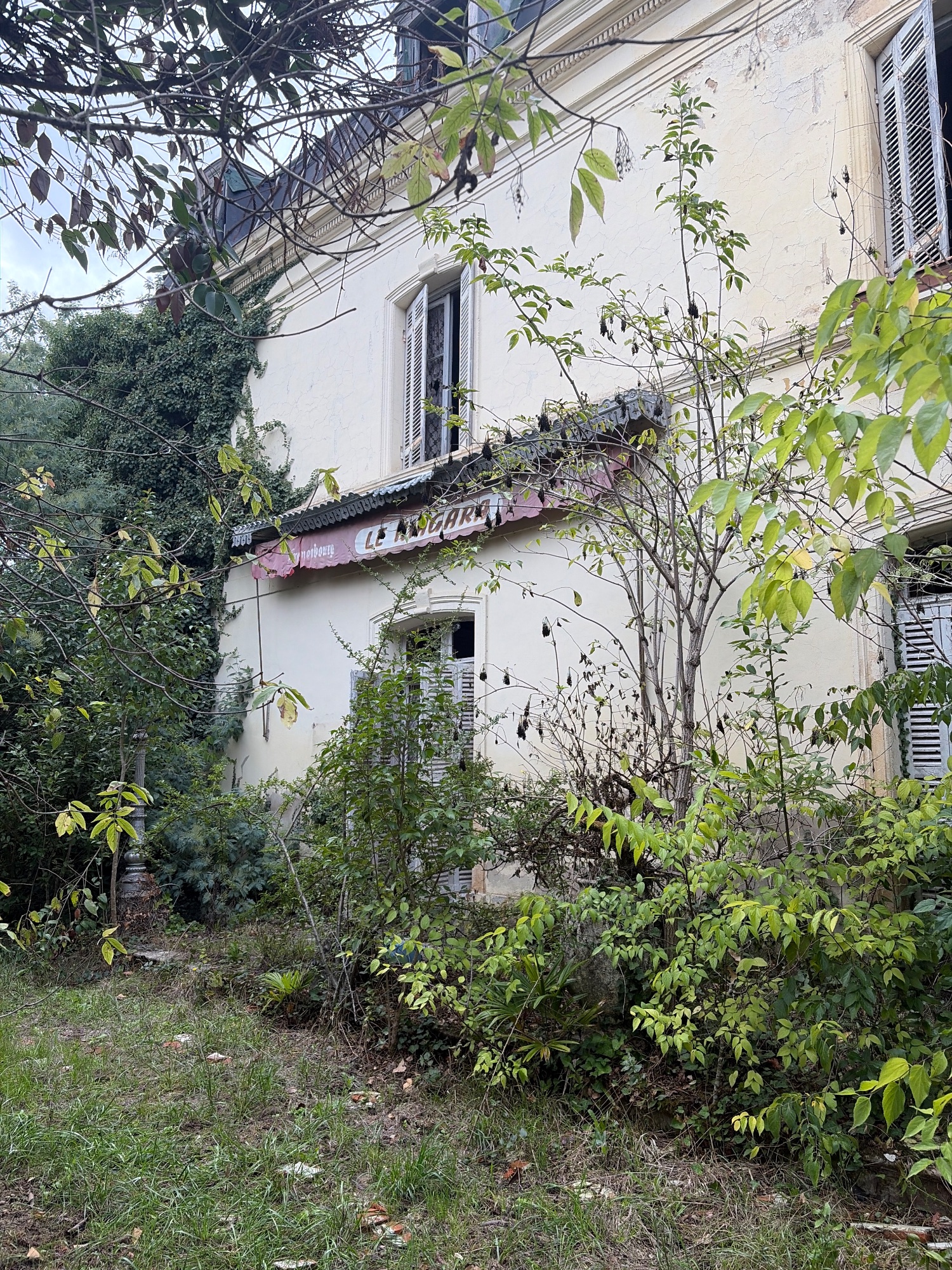 Château de Portets — Lieu abandonné en Nouvelle-Aquitaine