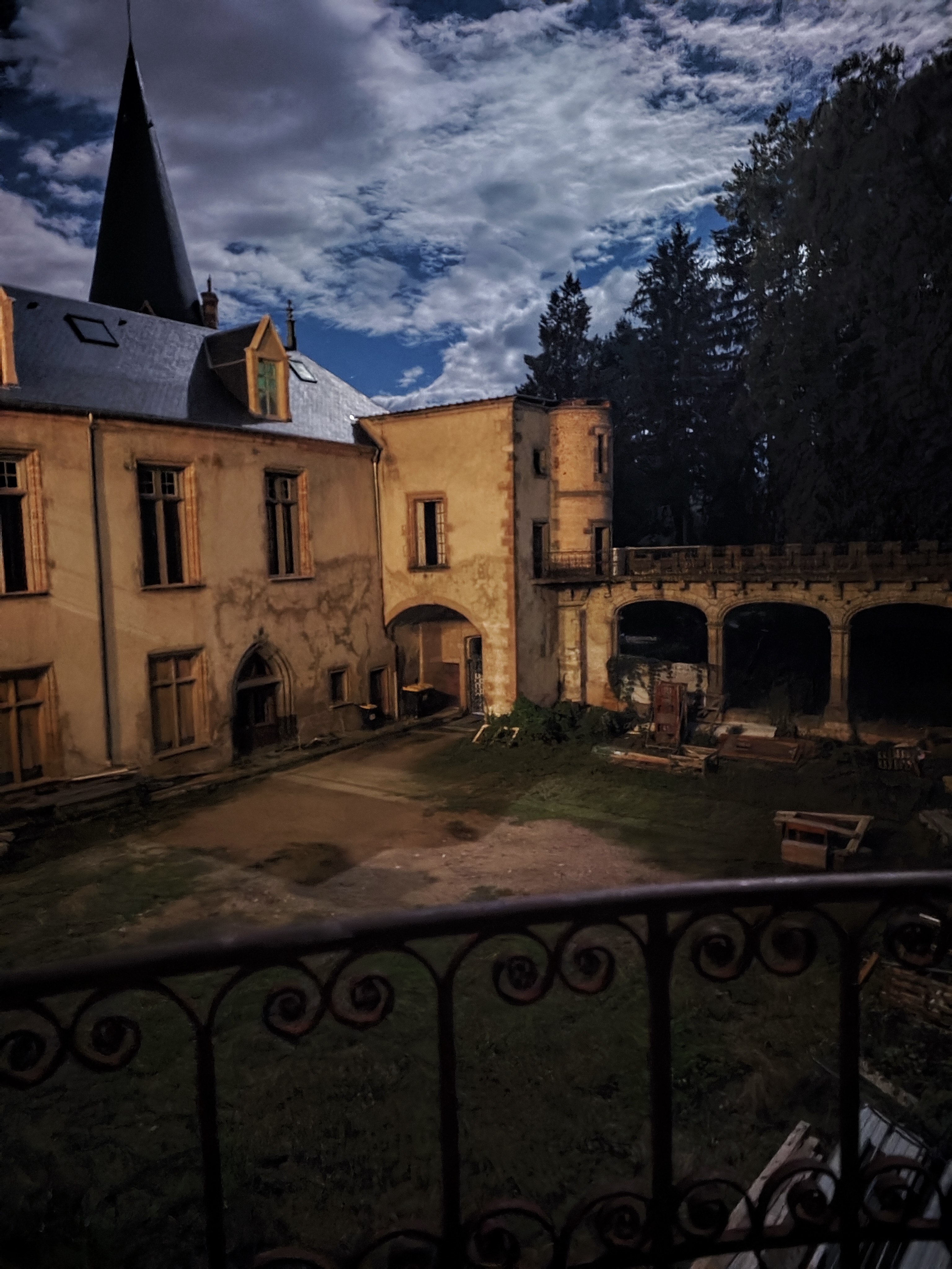 Sans nom — Lieu abandonné abandonné en Auvergne-Rhône-Alpes