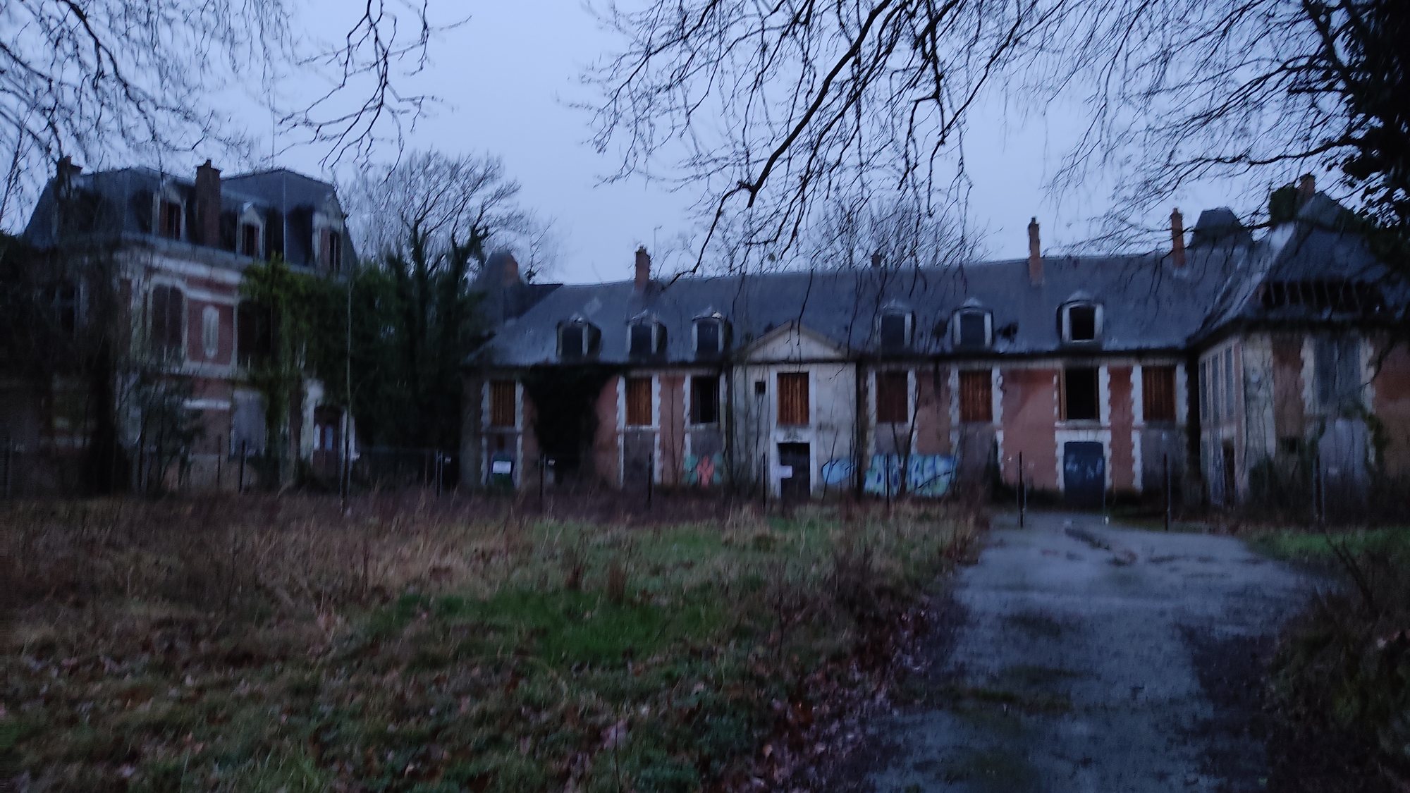 Ancien centre de rééducation — Lieu abandonné en Île-de-France