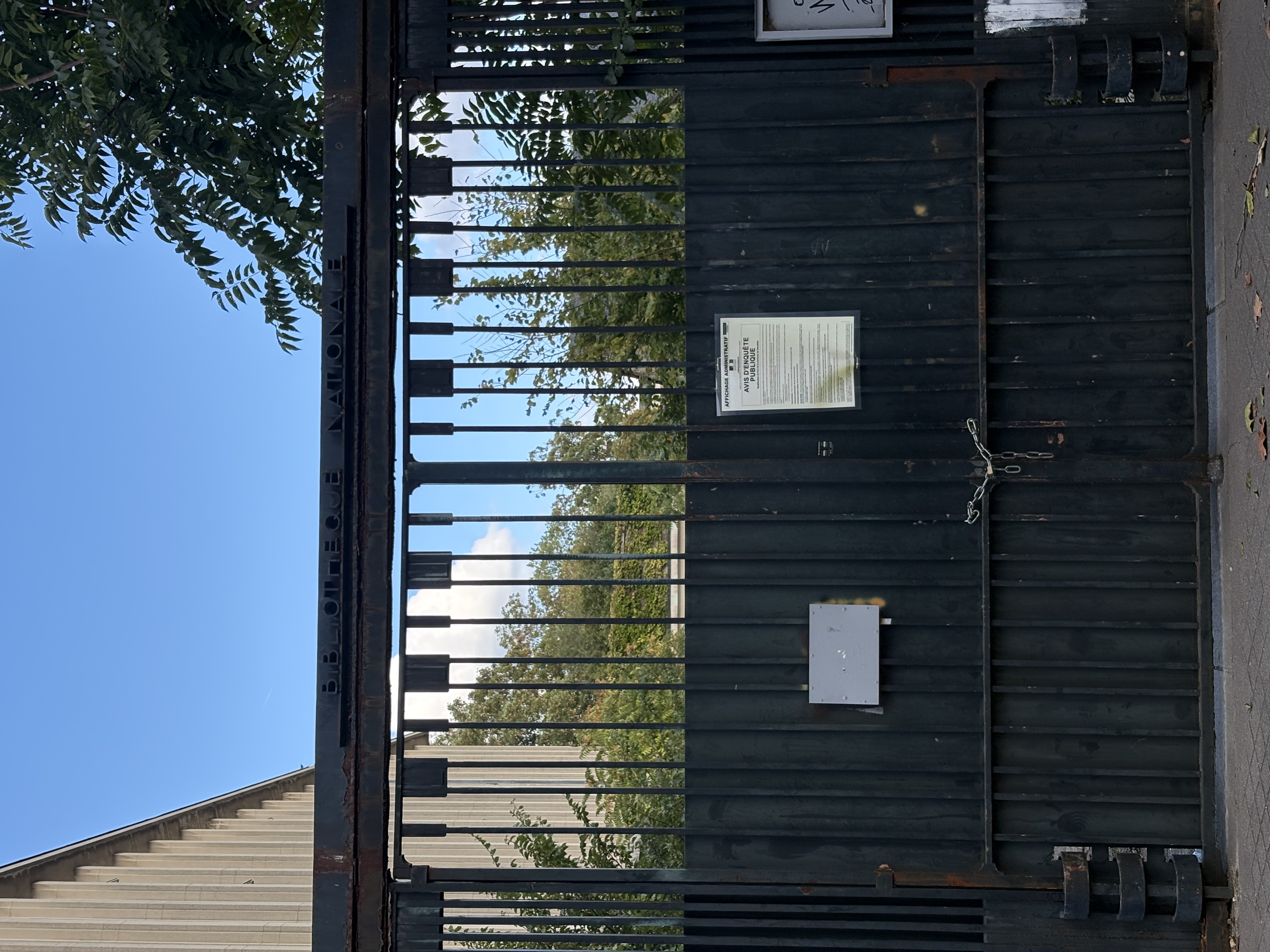 Bibliothèque nationale — Lieu abandonné abandonné en Île-de-France