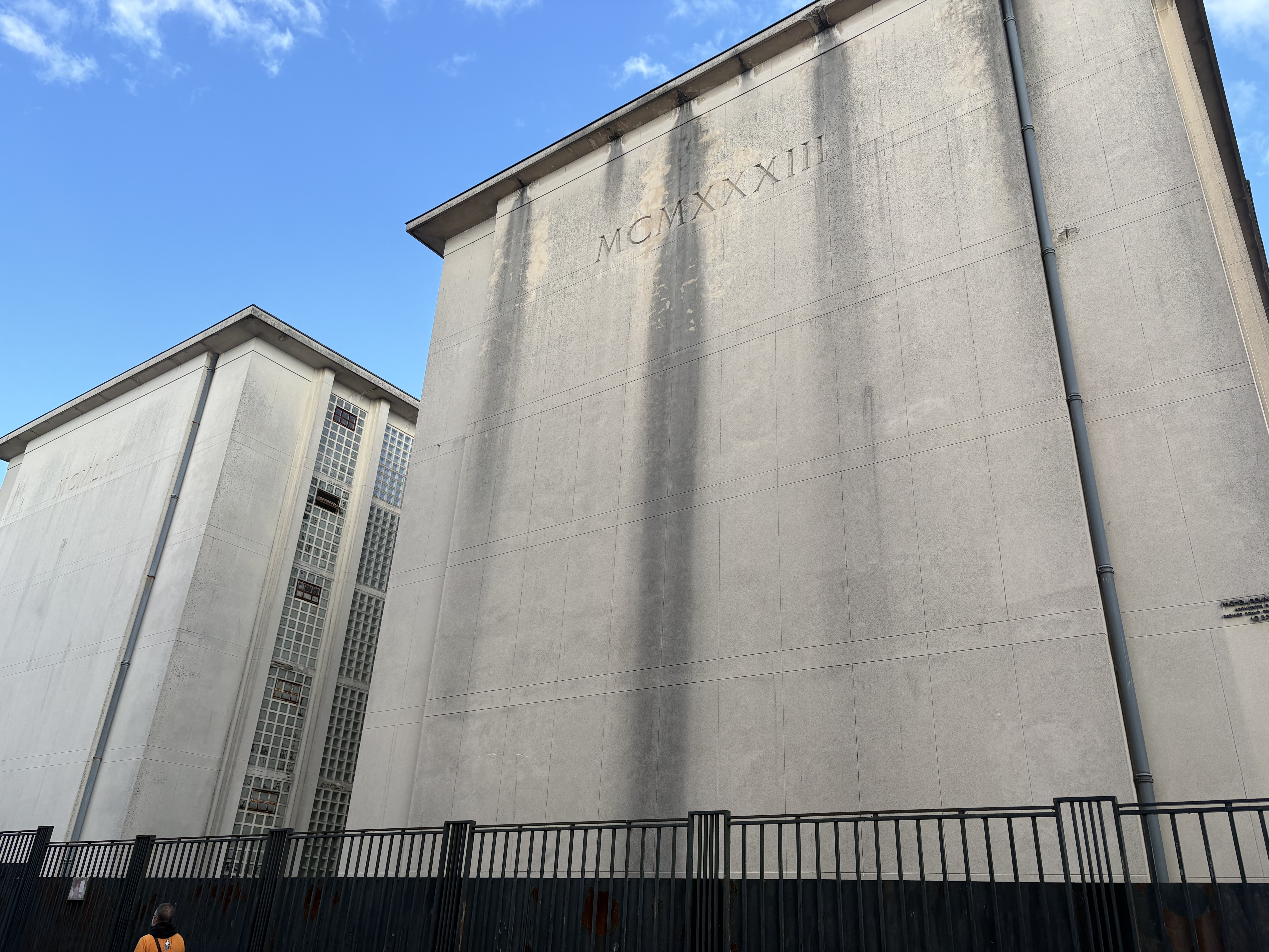 Bibliothèque nationale — Lieu abandonné abandonné en Île-de-France