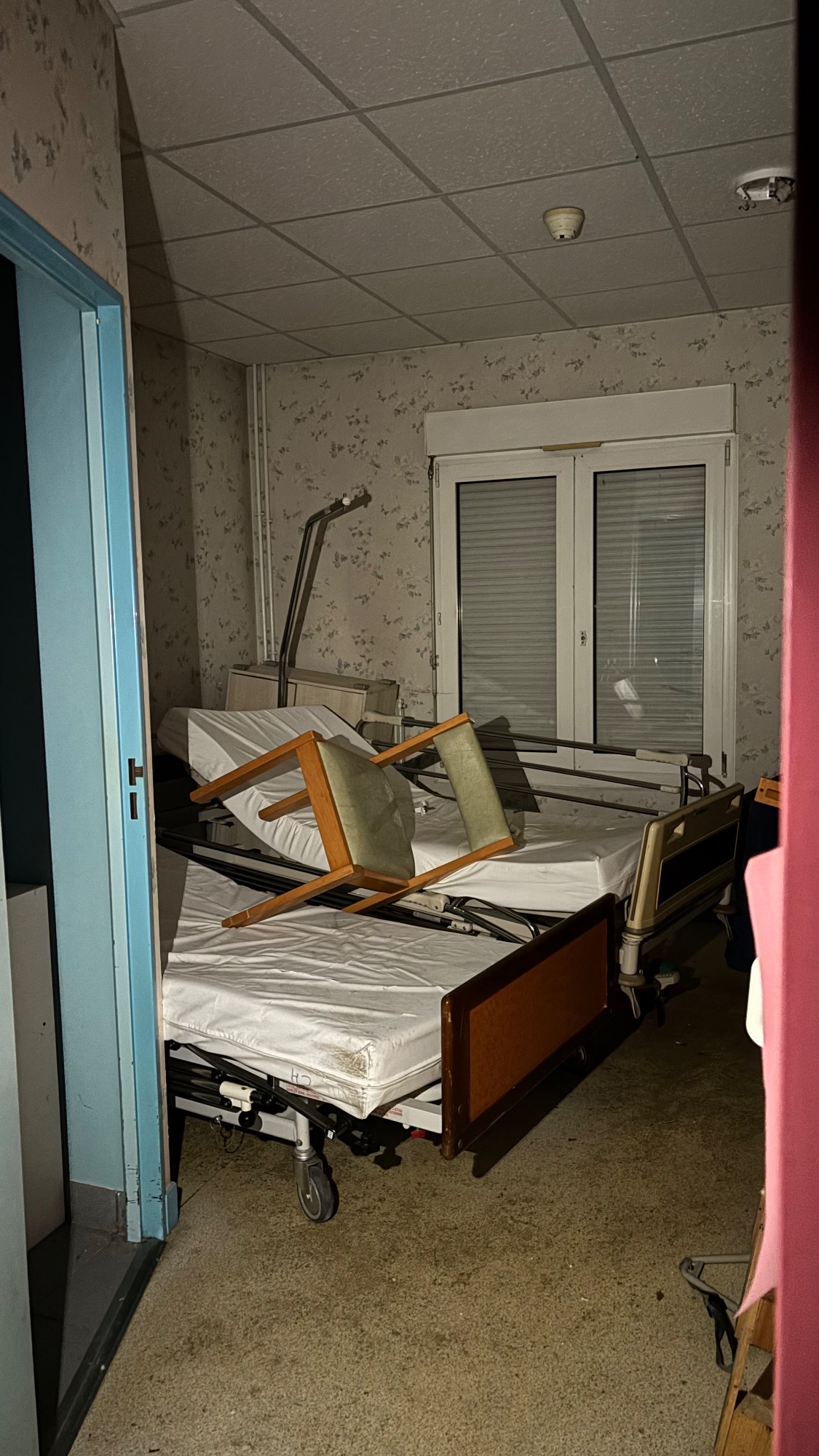 Asile Psy — Lieu abandonné en Normandie