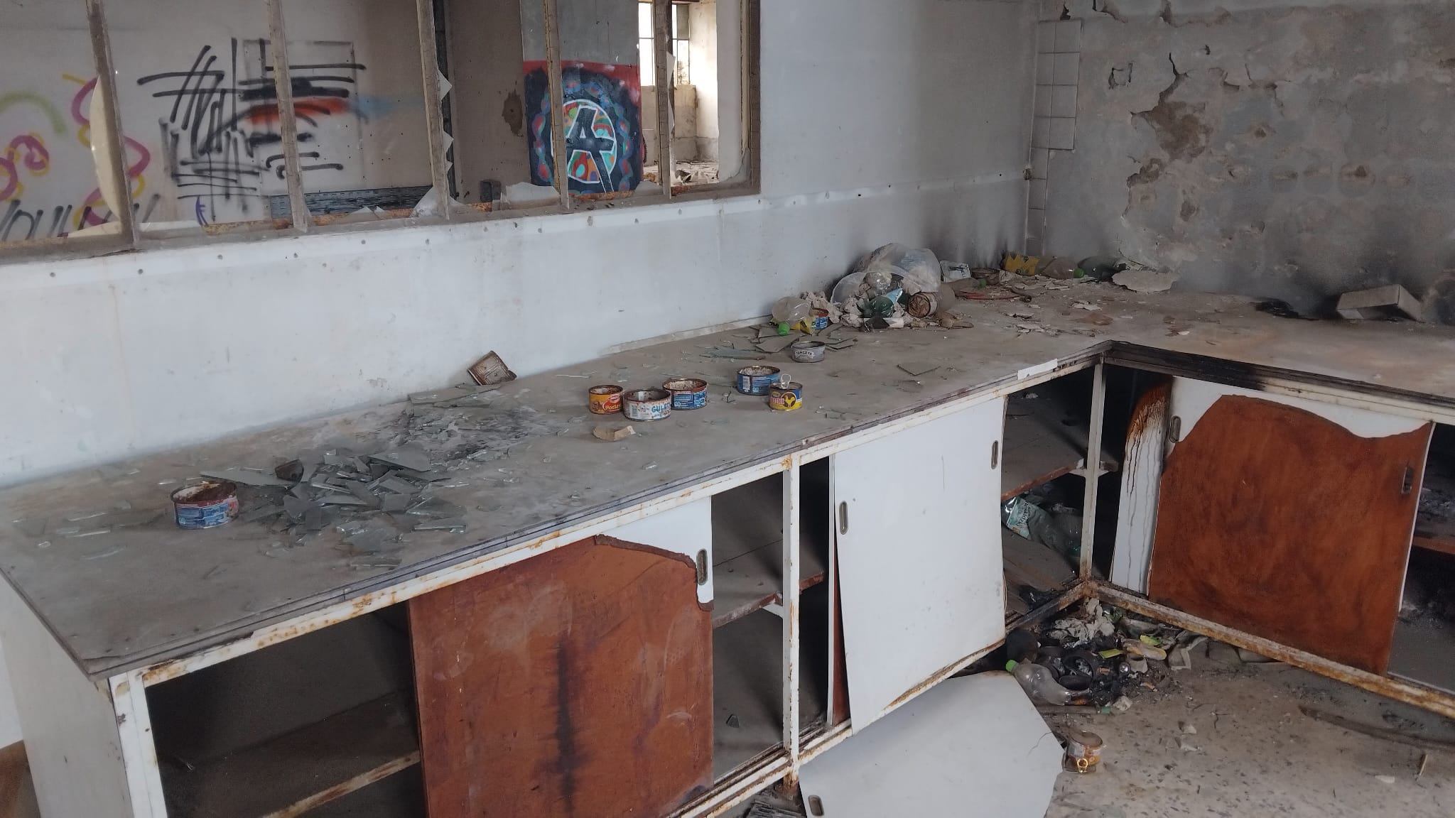 Papeterie abandonnée — Papeterie abandonnée en Provence-Alpes-Côte d'Azur