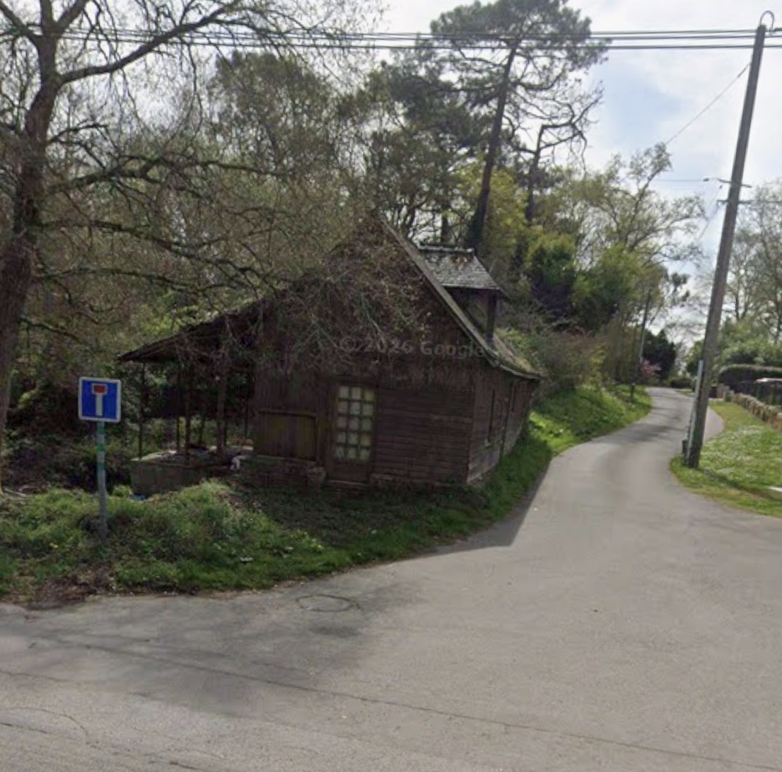 Maison en bois — Maison abandonnée